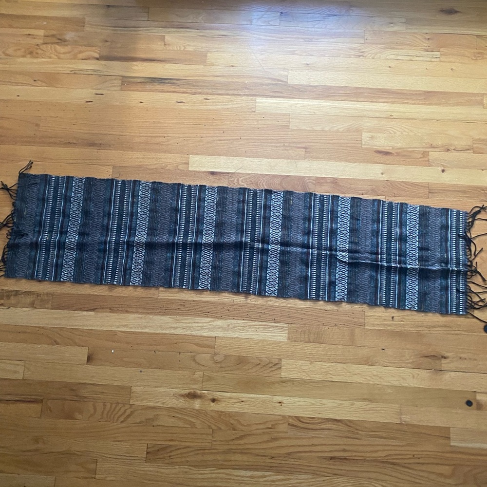 Vintage Bill Blass scarf. Worn once.